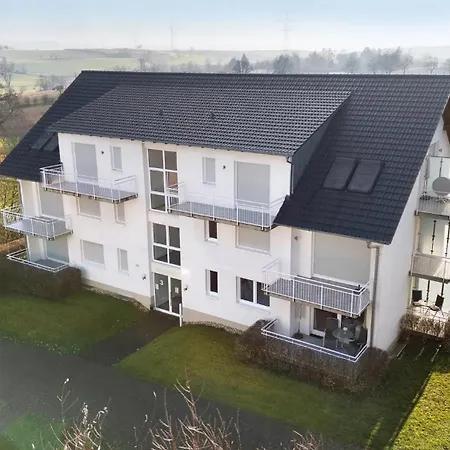 Klimaanlage, Balkon & Parkplatz - Bouquet